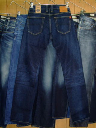 �؂؃W�[���Y�����h���@�A�E�g���b�g�o�[�Q���Z�[��