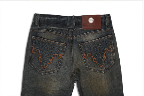 �A���e�B�b�N�p�e�B�[