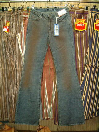 �K�X�W�[���Y �A�E�g���b�g�o�[�Q���Z�[�� VIVIENNE/5 LIGHT FLAME'DENIM