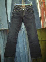 ���k�[�N�W�[���Y�YANUK JEANS