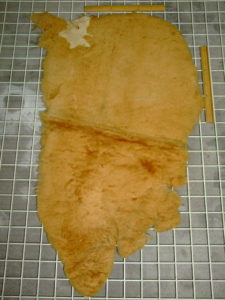 ムートンはぎれ　革細工