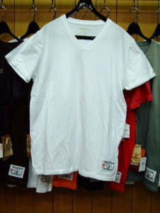 白Tシャツ 安い