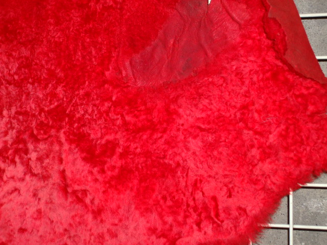 ムートン　羊皮　羊革　RED　レッド　赤